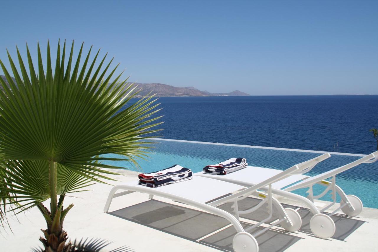 Kuro Beach House - Oceanfront Luxury & 25M Pool Achlia Buitenkant foto