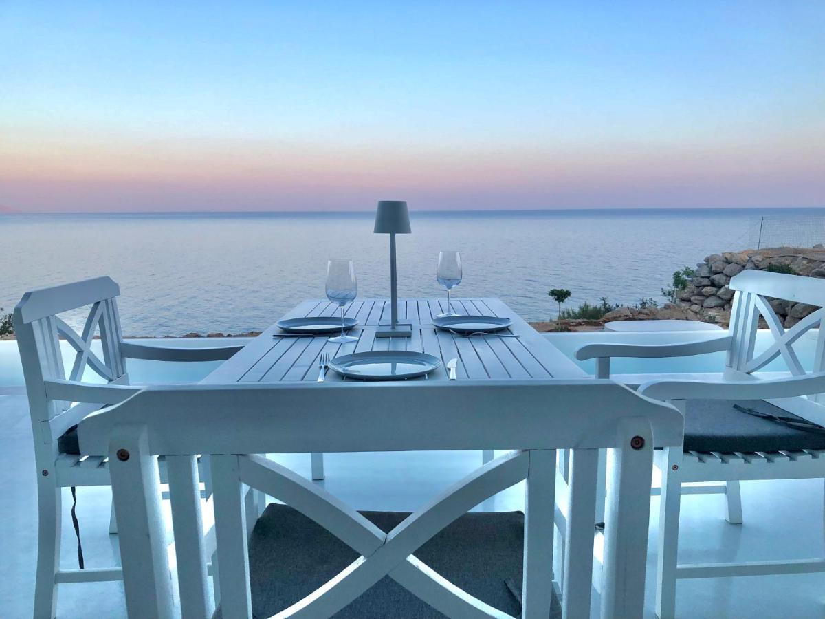 Kuro Beach House - Oceanfront Luxury & 25M Pool Achlia Buitenkant foto