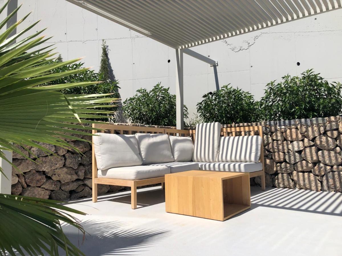 Kuro Beach House - Oceanfront Luxury & 25M Pool Achlia Buitenkant foto