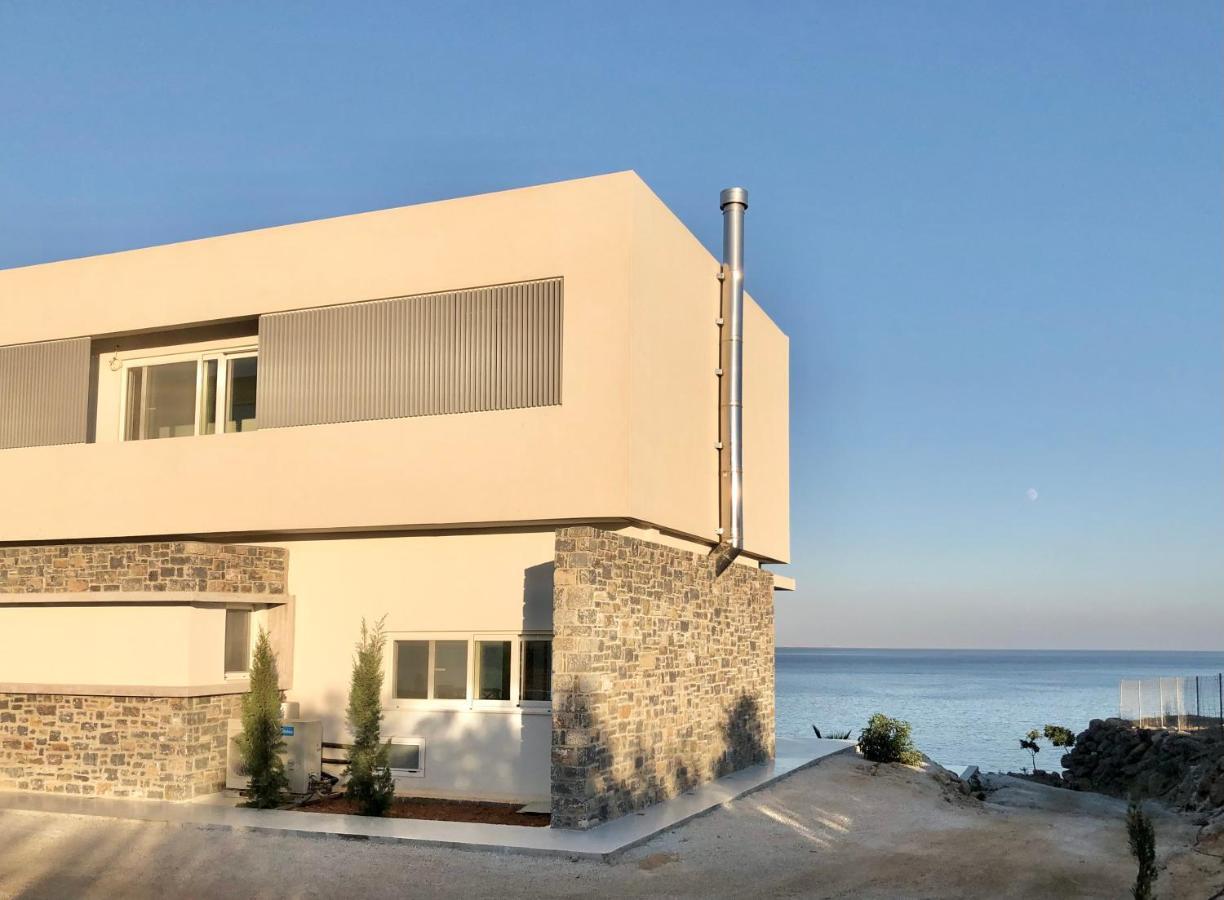 Kuro Beach House - Oceanfront Luxury & 25M Pool Achlia Buitenkant foto