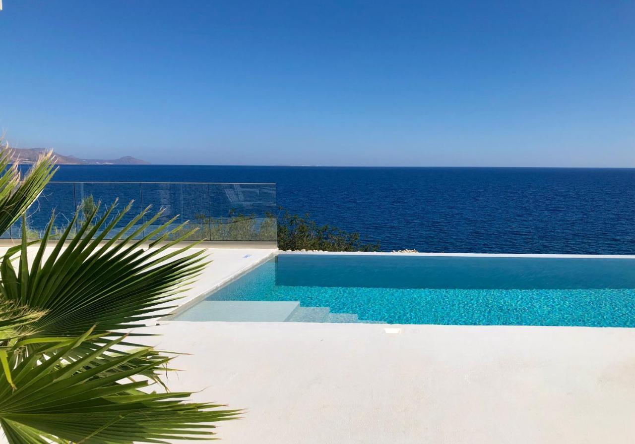 Kuro Beach House - Oceanfront Luxury & 25M Pool Achlia Buitenkant foto
