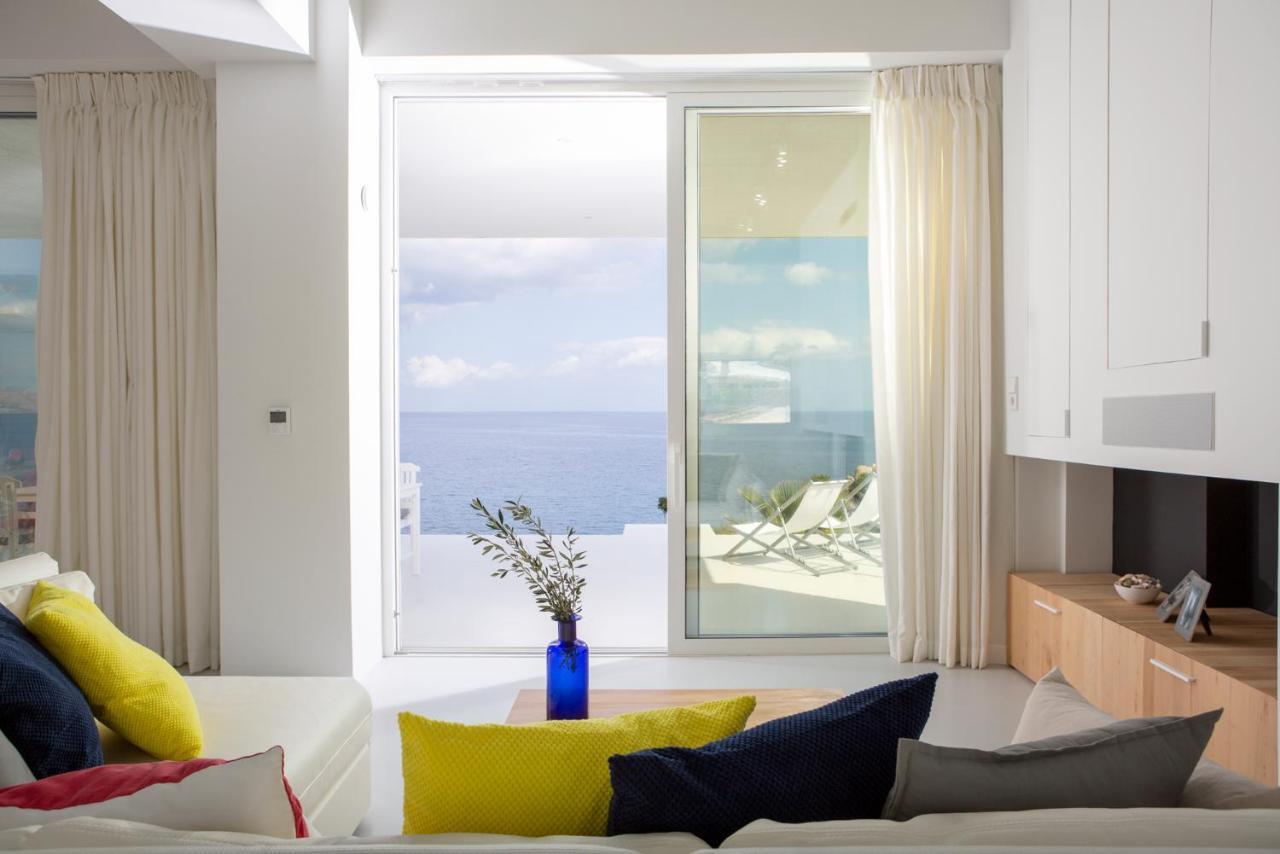 Kuro Beach House - Oceanfront Luxury & 25M Pool Achlia Buitenkant foto